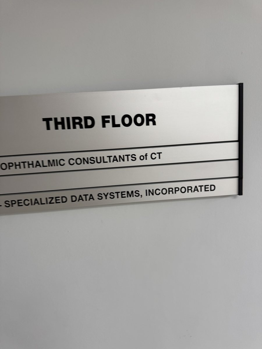 Third-floor tenant directory signage